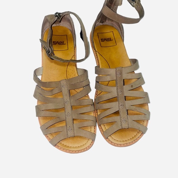 𝅺Teva Women’s Encanta Strappy Leather Sandal Size 9 taupe - Picture 2 of 5